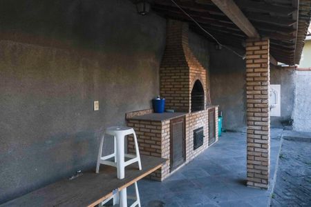 Casa para alugar com 300m², 2 quartos e 2 vagas Casa para alugar com 300m², 2 quartos e 2 vagasChurrasqueira