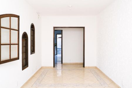 Sala de casa para alugar com 2 quartos, 300m² em Carolina, Nova Iguaçu