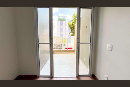 Apartamento à venda com 67m², 3 quartos e 2 vagas
