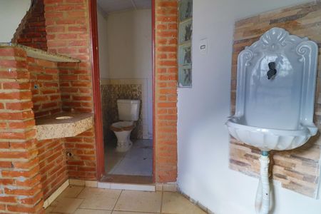 Casa para alugar com 140m², 3 quartos e 2 vagasBanheiro de serviço