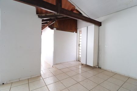 Cozinha de casa para alugar com 3 quartos, 140m² em Jardim Karaíba, Uberlândia