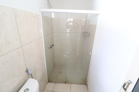 Casa para alugar com 140m², 3 quartos e 2 vagasBanheiro social 1