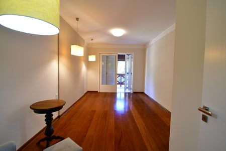 Casa de condomínio à venda com 500m², 4 quartos e 5 vagasQuarto 3 - Suíte