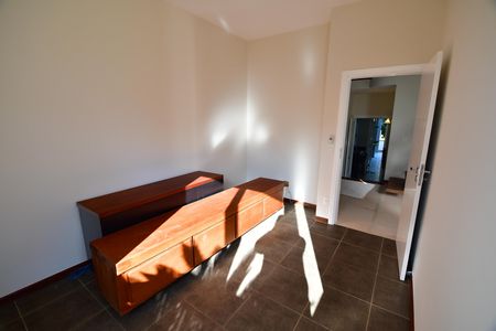 Casa de condomínio à venda com 500m², 4 quartos e 5 vagasEscritório