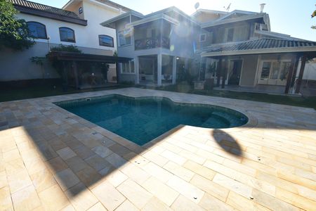 Casa de condomínio à venda com 500m², 4 quartos e 5 vagasPiscina