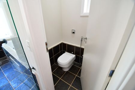 Casa de condomínio à venda com 500m², 4 quartos e 5 vagasBanheiro Suíte