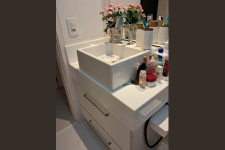 Banheiro de apartamento à venda com 3 quartos, 74m² em Parque Prado, Campinas