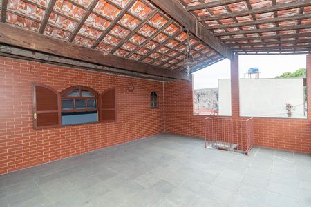 Terraço de casa à venda com 3 quartos, 250m² em Parque America, São Paulo
