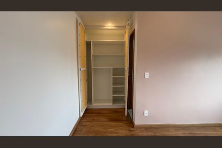 Apartamento para alugar com 72m², 2 quartos e 1 vaga Apartamento para alugar com 72m², 2 quartos e 1 vagaSuite 1