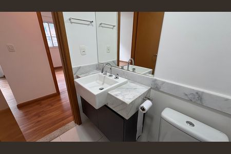 Apartamento para alugar com 72m², 2 quartos e 1 vaga Apartamento para alugar com 72m², 2 quartos e 1 vagaBanheiro
