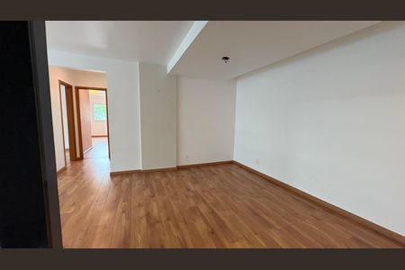 Apartamento para alugar com 72m², 2 quartos e 1 vaga Apartamento para alugar com 72m², 2 quartos e 1 vagaSala