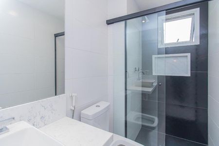 Banheiro de apartamento à venda com 2 quartos, 84m² em Vila Dom Pedro I, São Paulo