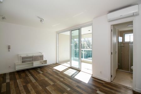 Studio à venda com 36m², 1 quarto e 1 vaga Studio à venda com 36m², 1 quarto e 1 vagaStudio