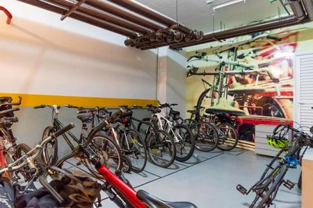 Studio à venda com 36m², 1 quarto e 1 vaga Studio à venda com 36m², 1 quarto e 1 vagaÁrea Comum - Bicicletário