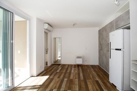 Studio à venda com 36m², 1 quarto e 1 vaga Studio à venda com 36m², 1 quarto e 1 vagaStudio