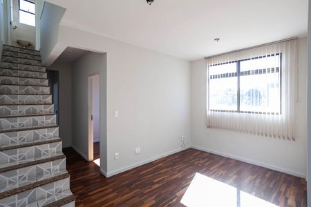 Apartamento para alugar com 136m², 2 quartos e 1 vaga Apartamento para alugar com 136m², 2 quartos e 1 vagaSala 1