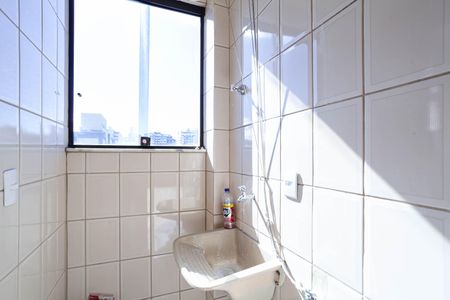 Apartamento para alugar com 136m², 2 quartos e 1 vaga Apartamento para alugar com 136m², 2 quartos e 1 vagaÁrea de serviço