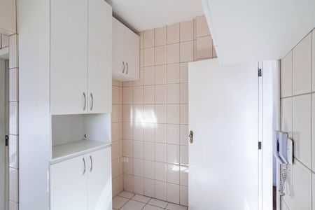 Apartamento para alugar com 136m², 2 quartos e 1 vaga Apartamento para alugar com 136m², 2 quartos e 1 vagaCozinha