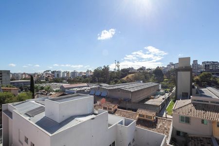 Apartamento para alugar com 136m², 2 quartos e 1 vaga Apartamento para alugar com 136m², 2 quartos e 1 vagaCobertura - Vista