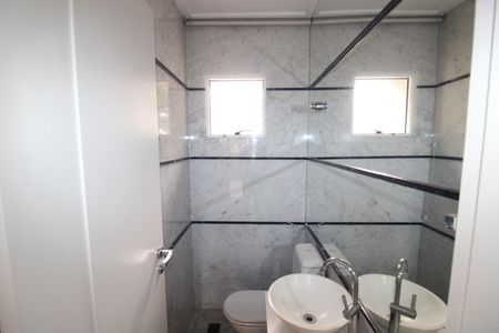 Apartamento à venda com 222m², 4 quartos e 4 vagasLavabo