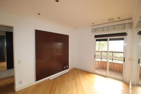 Apartamento à venda com 222m², 4 quartos e 4 vagasQuarto 6