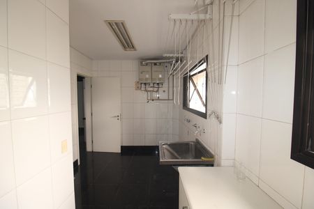 Apartamento à venda com 222m², 4 quartos e 4 vagasÁrea de Serviço