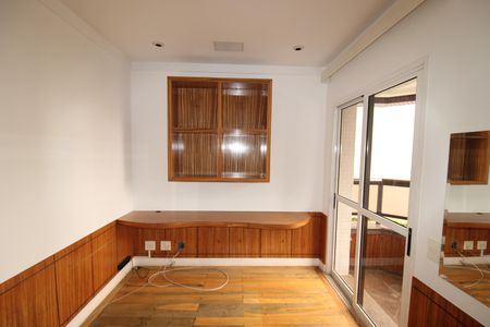 Apartamento à venda com 222m², 4 quartos e 4 vagasQuarto 1