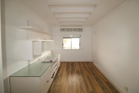 Apartamento à venda com 222m², 4 quartos e 4 vagasQuarto 2