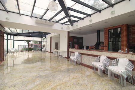 Apartamento à venda com 222m², 4 quartos e 4 vagasÁrea Comum