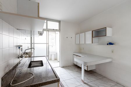 Cozinha de apartamento para alugar com 3 quartos, 86m² em Perdizes, São Paulo