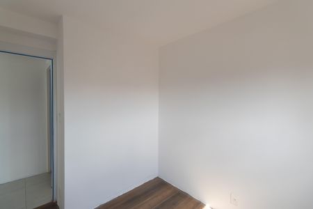 Quarto 2 de apartamento para alugar com 2 quartos, 42m² em Vila Gustavo, São Paulo