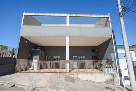 Fachada de kitnet/studio para alugar com 1 quarto, 49m² em Piracangaguá, Taubaté