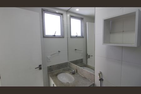 Banheiro da Suíte de apartamento para alugar com 2 quartos, 101m² em Braga, Cabo Frio