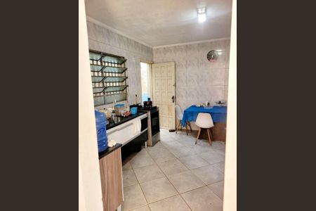 Casa à venda com 111m², 3 quartos e 4 vagas