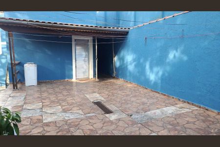 Casa à venda com 111m², 3 quartos e 4 vagas
