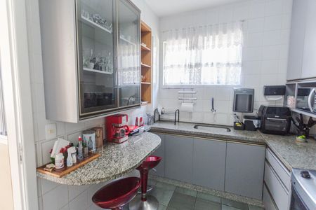 Cozinha de apartamento à venda com 3 quartos, 106m² em Serra, Belo Horizonte