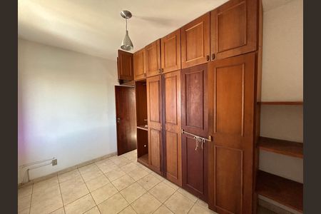Quarto 2 de apartamento para alugar com 2 quartos, 50m² em Méier, Rio de Janeiro