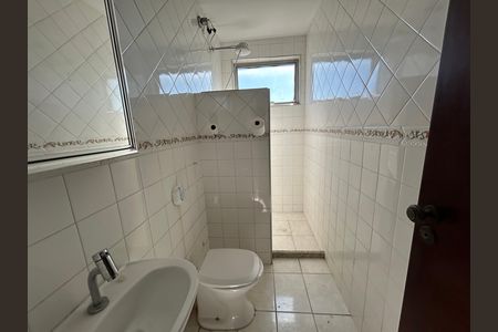 Banheiro de apartamento para alugar com 2 quartos, 50m² em Méier, Rio de Janeiro