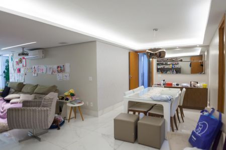 Apartamento à venda com 263m², 3 quartos e 2 vagasSala