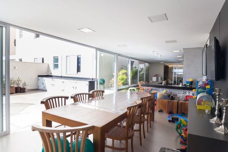 Apartamento à venda com 263m², 3 quartos e 2 vagasÁrea comum