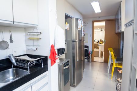 Cozinha de apartamento à venda com 3 quartos, 263m² em Buritis, Belo Horizonte