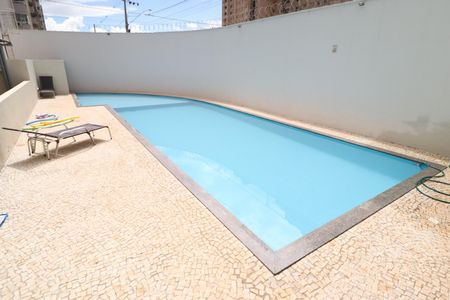 Apartamento para alugar com 45m², 2 quartos e 1 vagaÁrea comum - Piscina