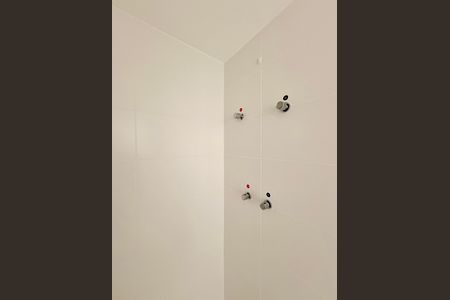 Apartamento à venda com 39m², 2 quartos e sem vaga Apartamento à venda com 39m², 2 quartos e sem vagaBanheiro