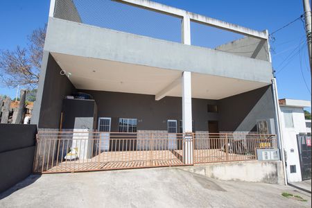 Fachada de kitnet/studio para alugar com 1 quarto, 37m² em Piracangaguá, Taubaté