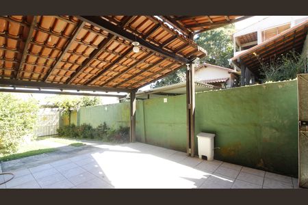 Casa de condomínio para alugar com 65m², 3 quartos e 1 vagaVaranda