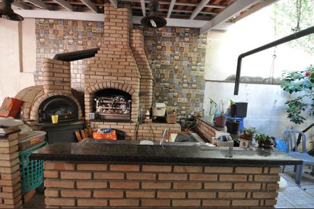 Casa à venda com 360m², 7 quartos e 4 vagasChurrasqueira