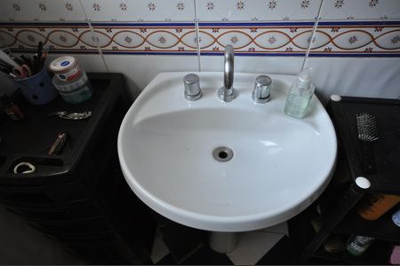 Banheiro do Quarto Suíte de casa à venda com 7 quartos, 360m² em Vila Irmaos Arnoni, São Paulo