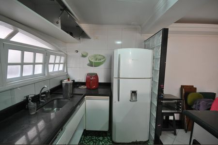 Cozinha 1 de casa à venda com 7 quartos, 360m² em Vila Irmaos Arnoni, São Paulo