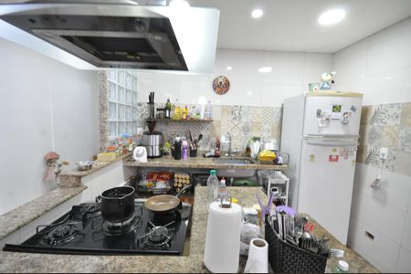 Casa à venda com 360m², 7 quartos e 4 vagasCozinha 3