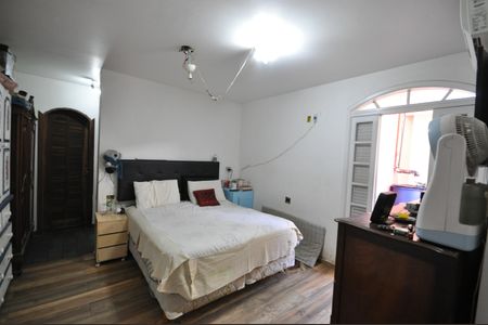 Casa à venda com 360m², 7 quartos e 4 vagasQuarto Suíte